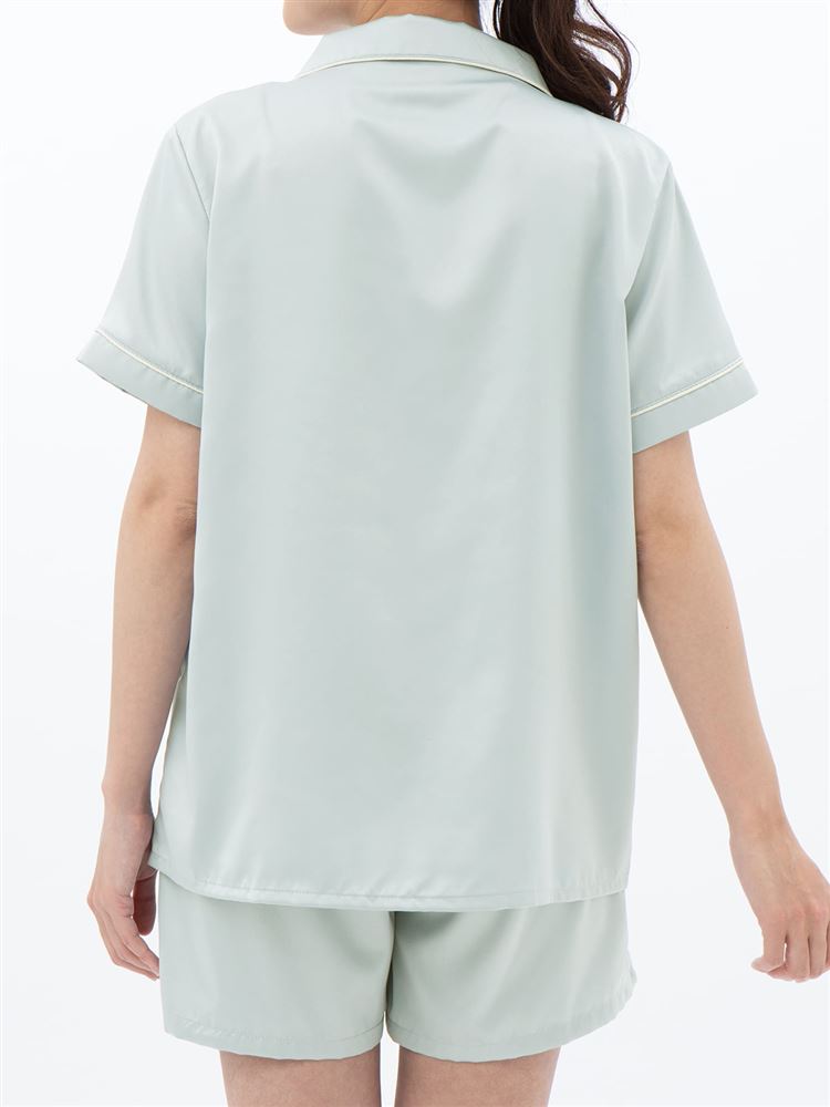チュチュアンナのヴィンテージ風サテンパジャマ(半袖×1分丈パンツ)|221710
