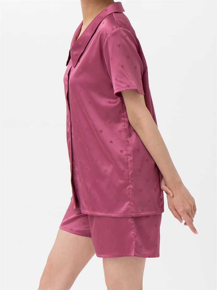 チュチュアンナのビッグ衿付きハートジャガード柄サテンパジャマ(半袖×1分丈)|221716