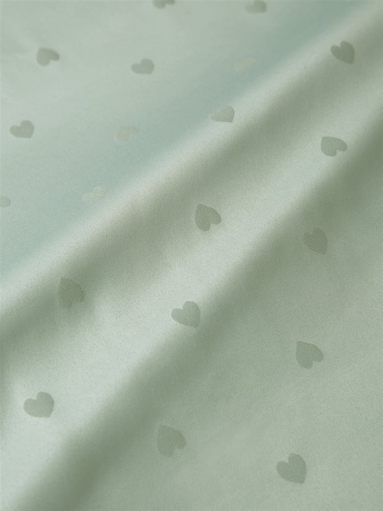 チュチュアンナのビッグ衿付きハートジャガード柄サテンパジャマ(半袖×1分丈)|221714