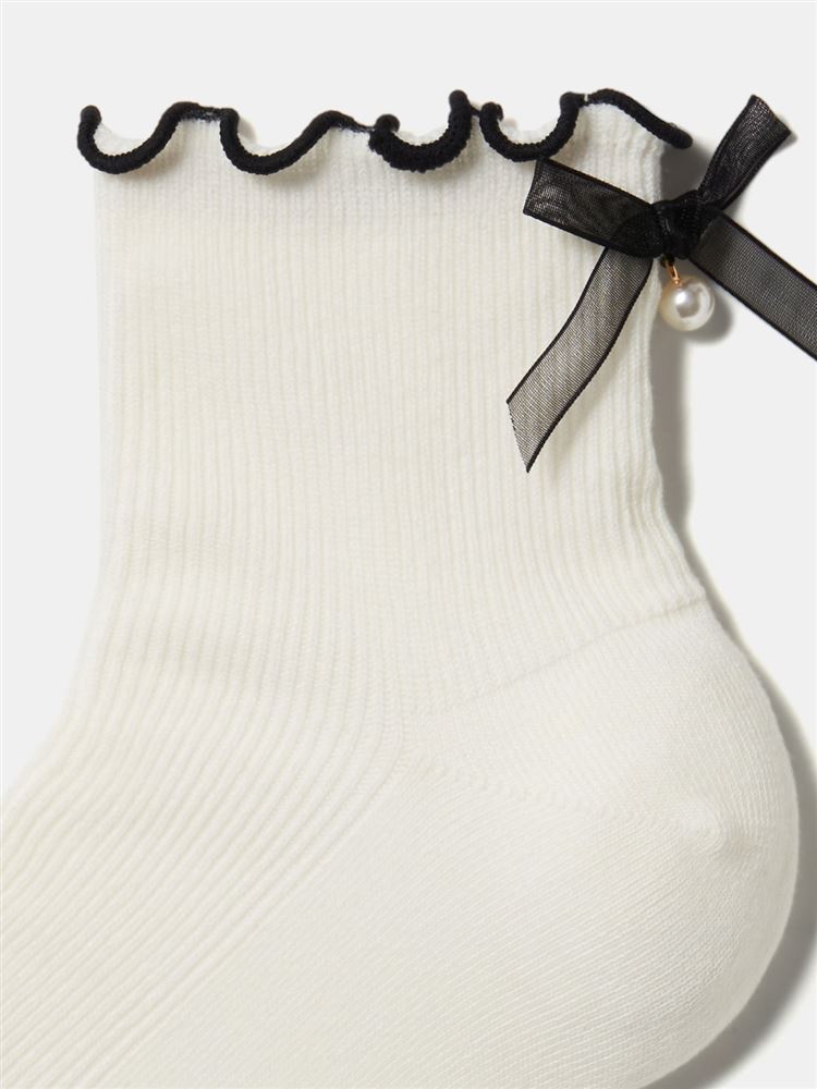 チュチュアンナの綿混履き口メローパール付きリボンリブソックス12cm丈|229384