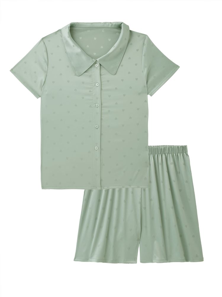 チュチュアンナのビッグ衿付きハートジャガード柄サテンパジャマ(半袖×1分丈)|221714