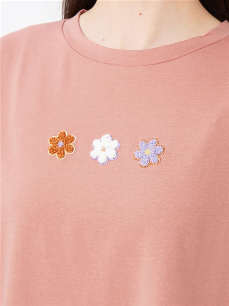 チュチュアンナの[ゆったり設計パジャマ]花さがら刺繍綿天竺パジャマ(半袖×長ズボン)|321754