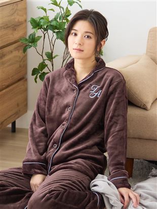 [�܂�Ŗѕz�I�̂悤�Ȓg����]���S�h�J�O�J���}�C�N���t�@�C�o�[�p�W���}�b�����p�W���}