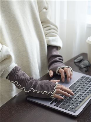 [܂ŖѕzÎ悤Ȓg]NєzF[uA[EH[}[25cmbA[Jo[