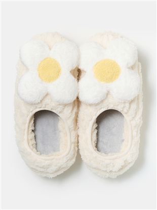 フラワーマスコット付きケーブル柄スリッパ|