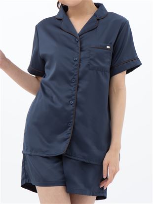 チュチュアンナのヴィンテージ風サテンパジャマ(半袖×1分丈パンツ)|221708